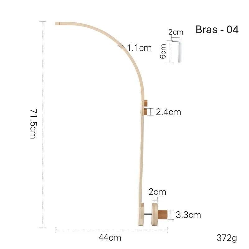 Bras pour mobile bébé en bois naturel avec dimensions visibles clairement numéro quatre.