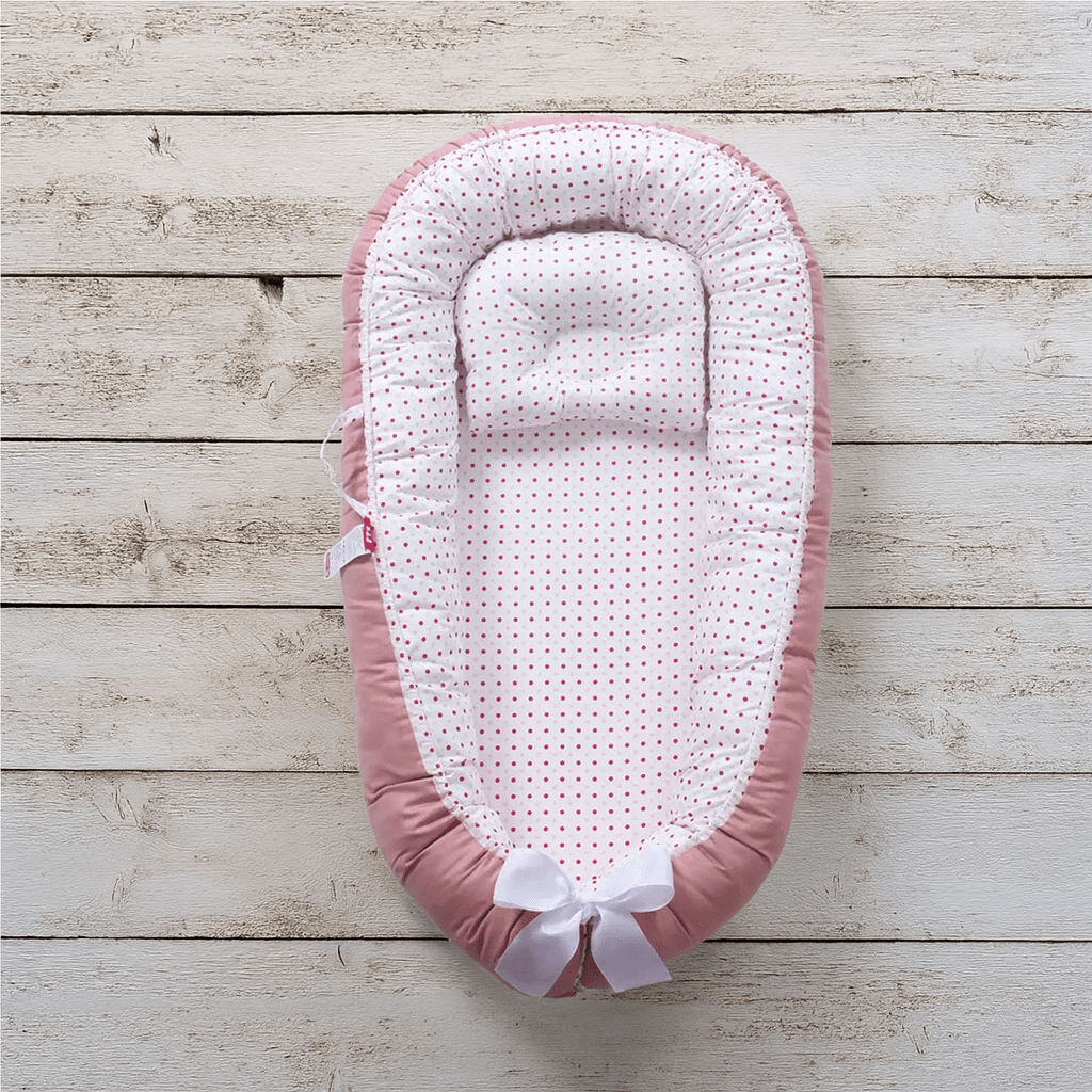 cocon bebe sensation chaleureux invite tendresse petale rose