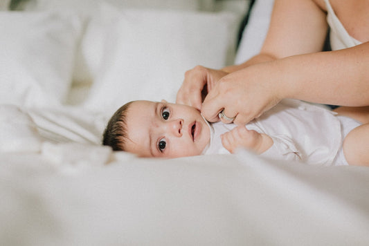 Sommeil bébé 2 mois : routine du coucher, cycles et conseils