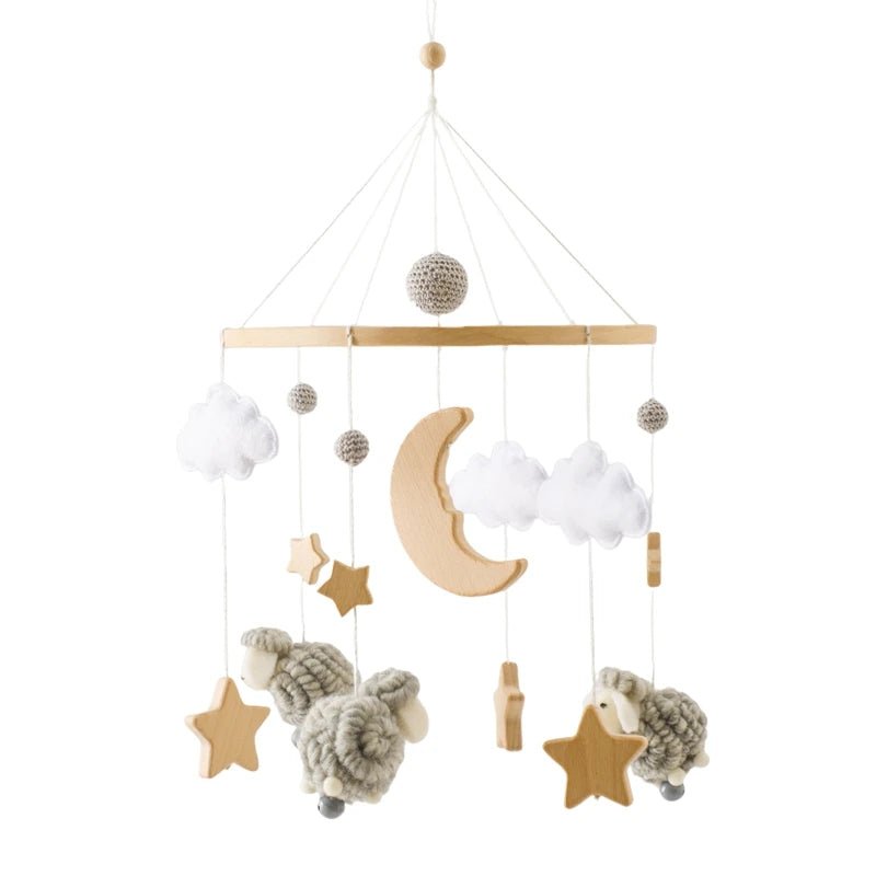 Mobile bebe gris avec nuages, étoiles, lune et moutons apaisants.