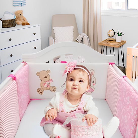 tour de lit bebe heureux avec nididou rose