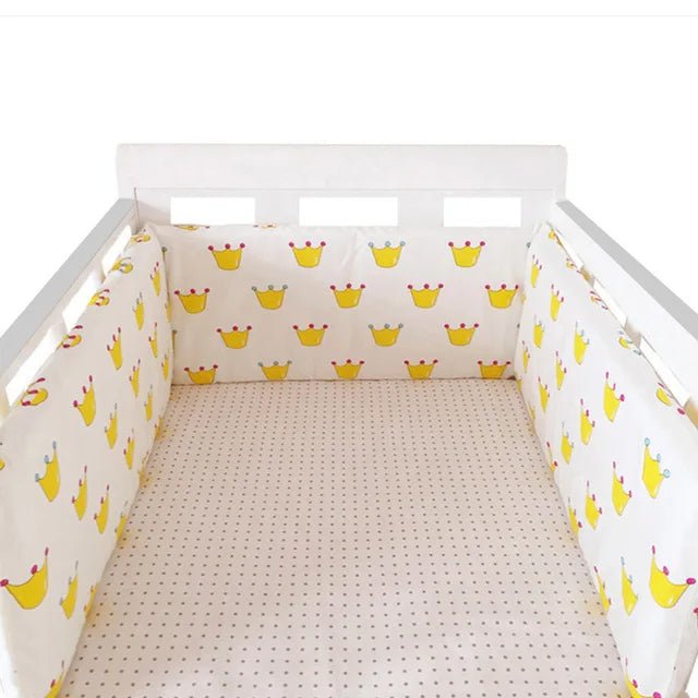 tour de lit pour bebe douceur beaute couronne dor jaune