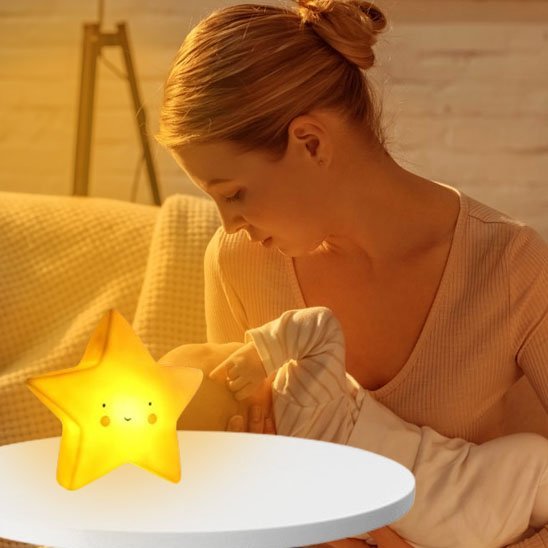 Veilleuse bébé en forme d’étoile, ambiance apaisante pour le coucher